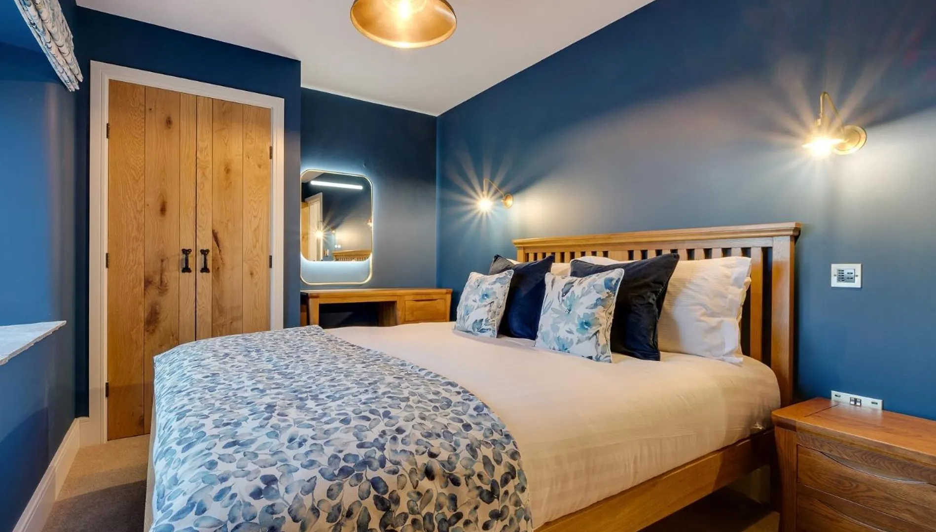 Holiday home 7 Bed In 93325