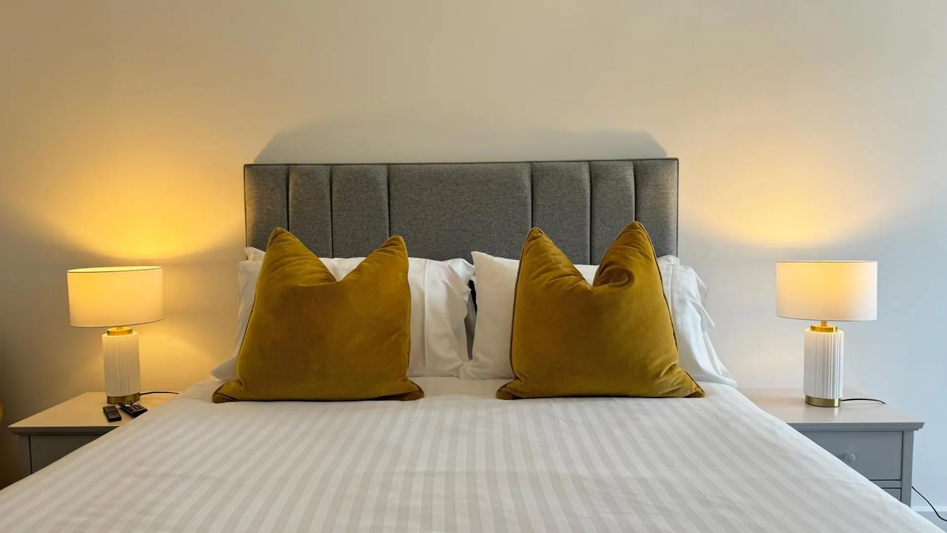 The Wilsons Courtyard, 2 - Bed, Sleeps 4, Pets Welcome Ulverston