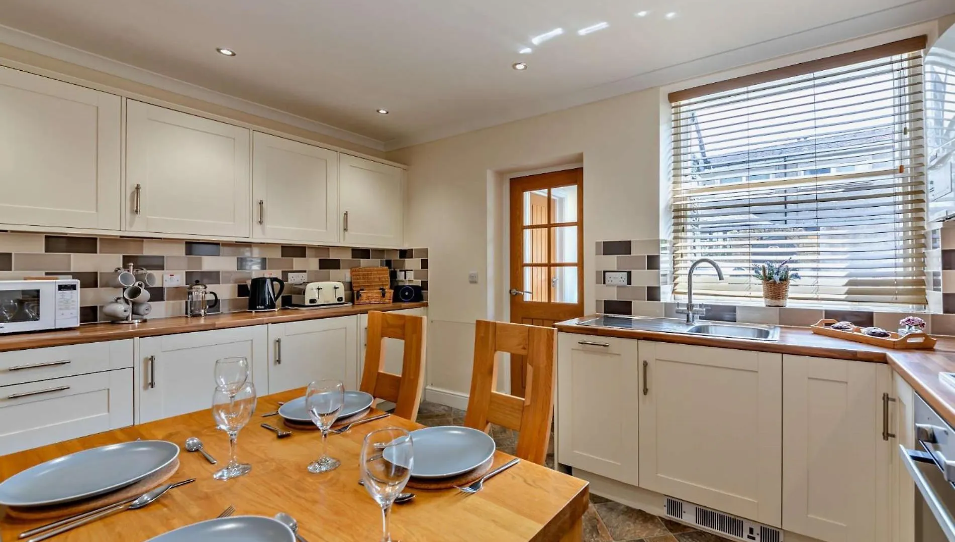 2 Bed In Keswick Sz026