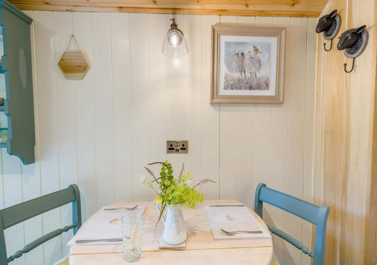 Holiday home The Harmony Hut