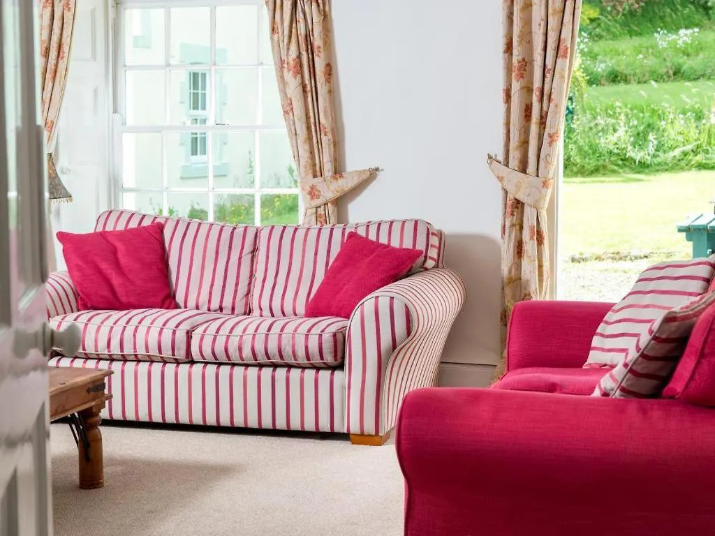 Holiday home 6 Bed In Sz327