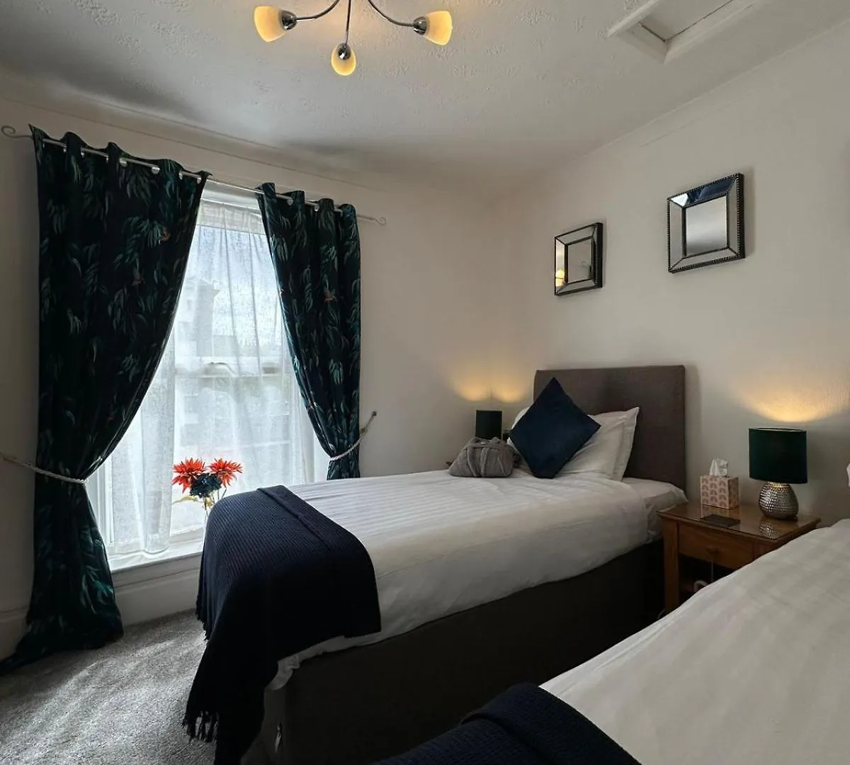 Abbey House 4*