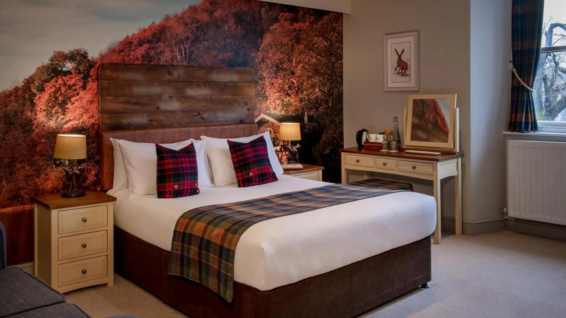 The Crown Hotel 4*