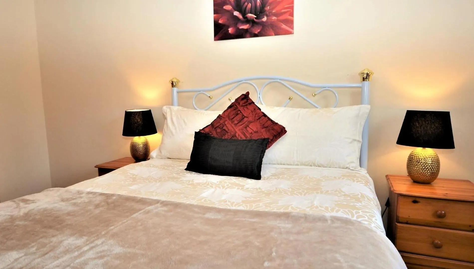 4 Bed In 80541