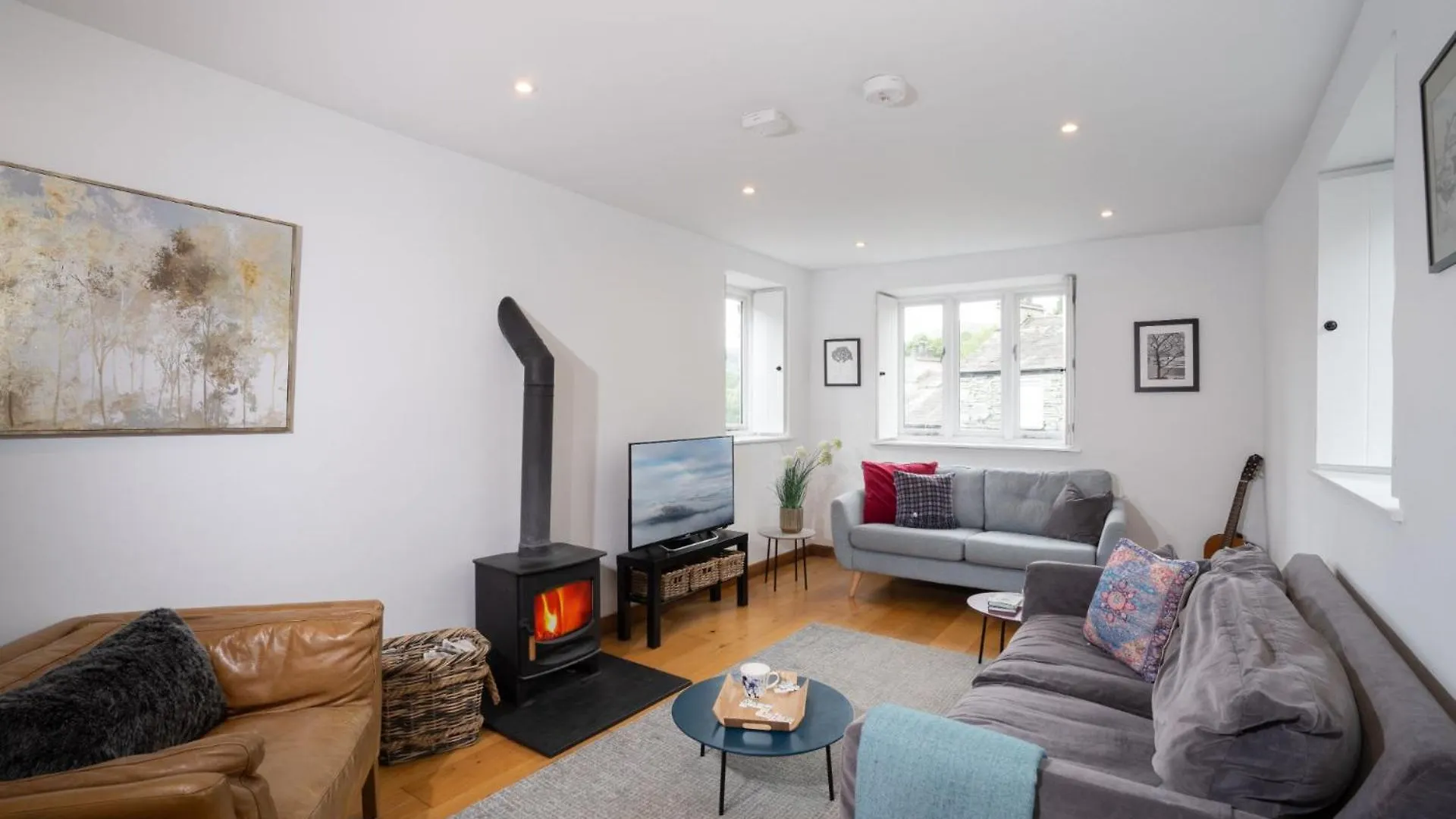 Charming 3-bedroom Barn In By Letmestay *