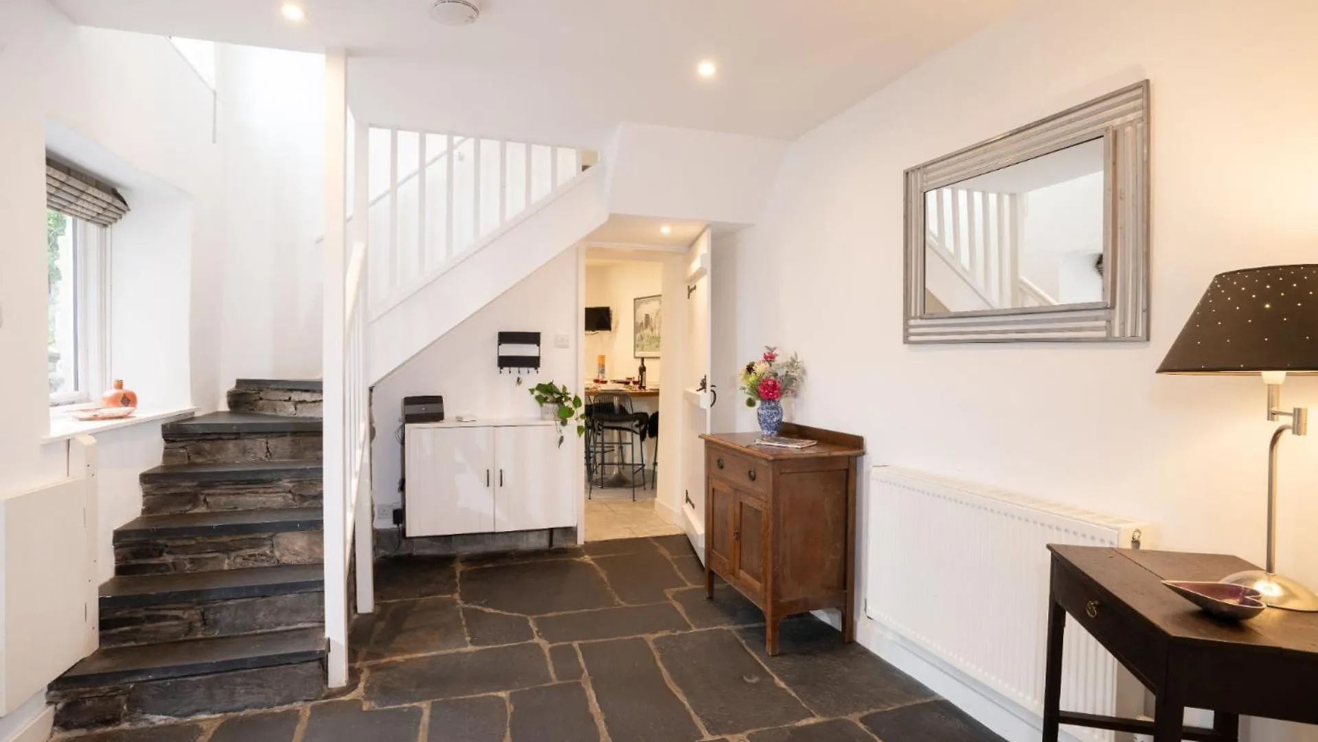 Charming 3-bedroom Barn In By Letmestay