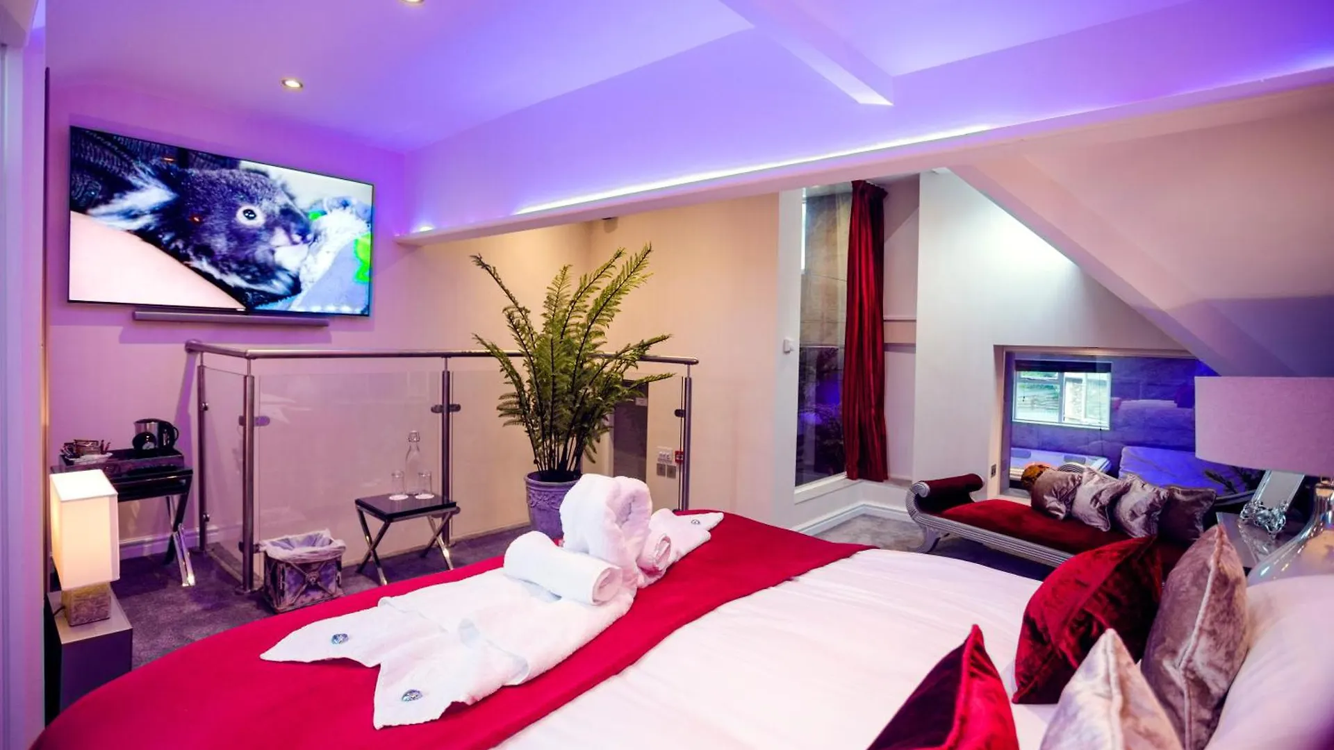Aphrodites Group - Luxury Hot Tub In District! 5* Bowness-on-Windermere