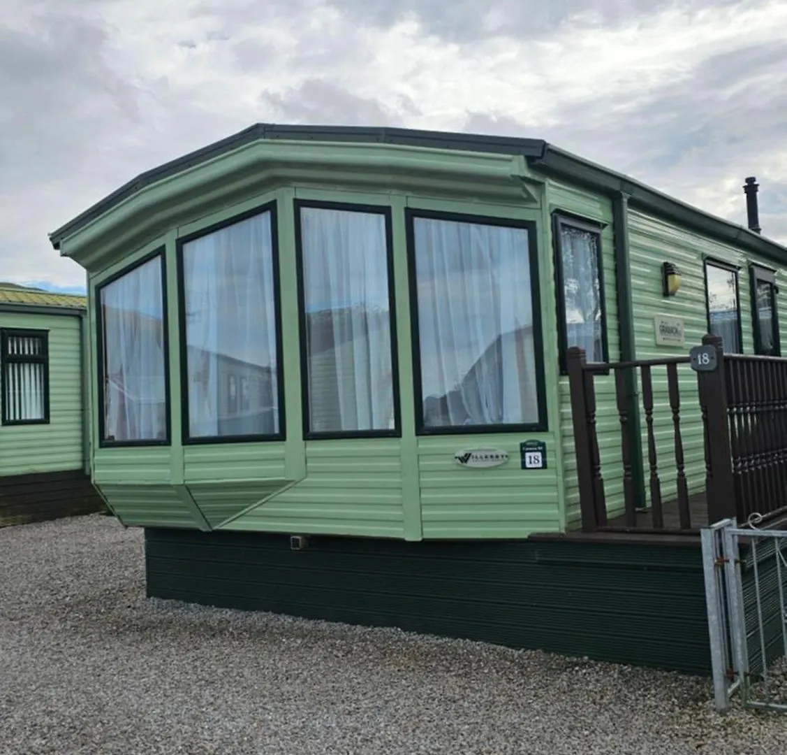 The District Caravan Kemp *