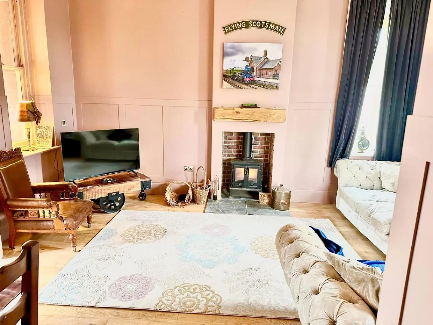 Station 3 Bed Ev & Free Parking