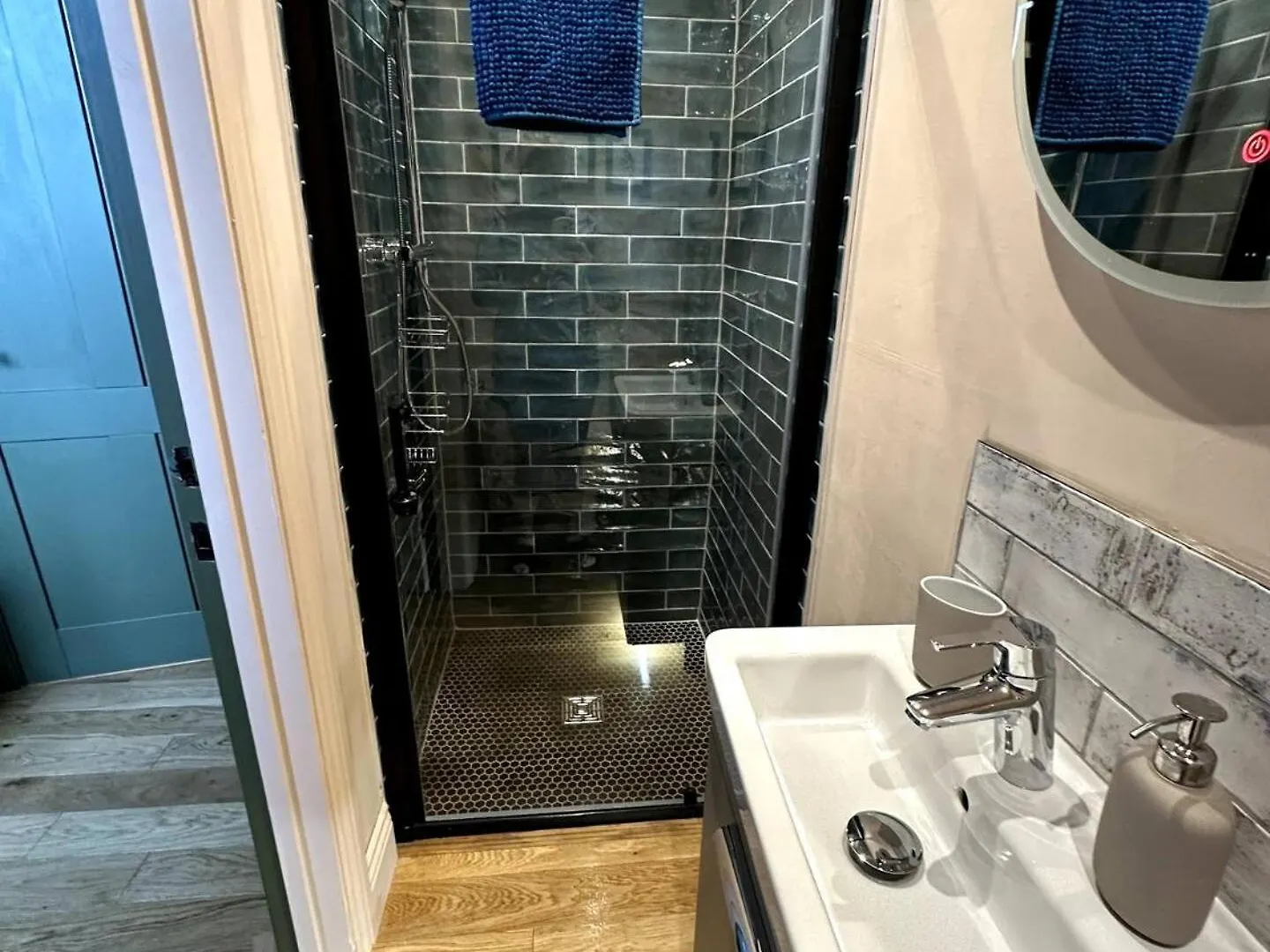 Station 3 Bed Ev & Free Parking *