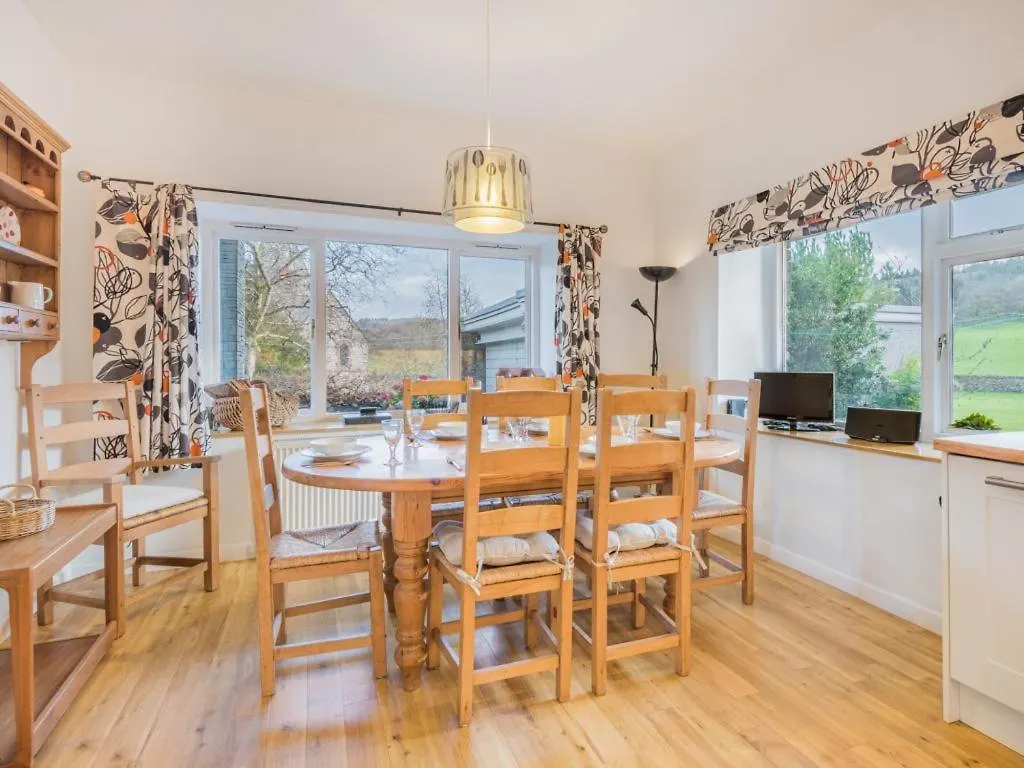 4 Bed In Finsthwaite Sz438