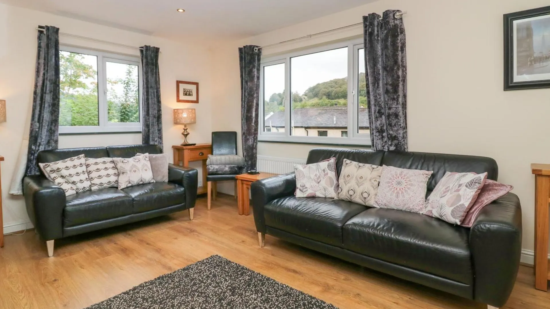 Inglenook * Ulverston
