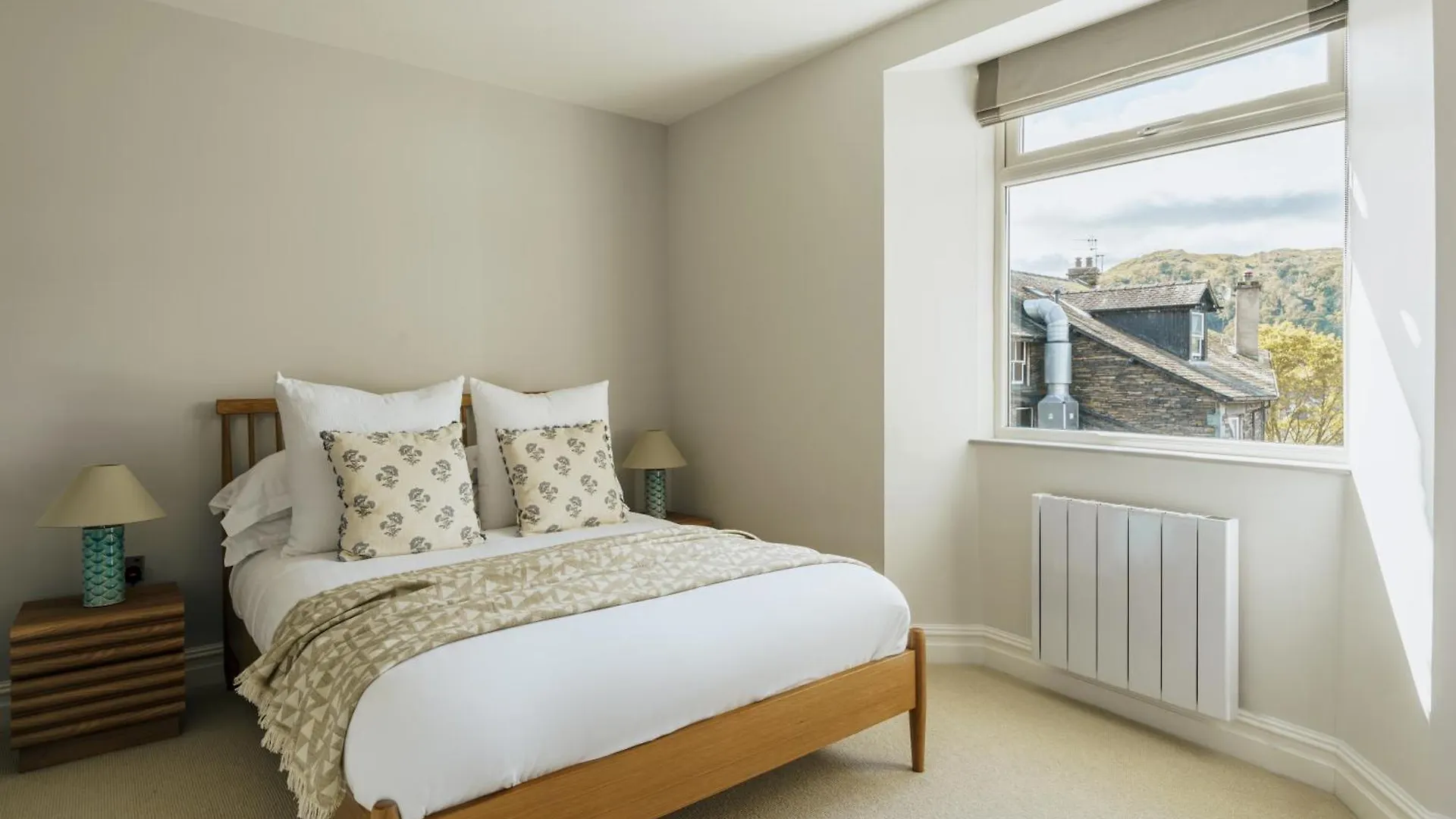 Pinewood View, The Old Bank House Apartment