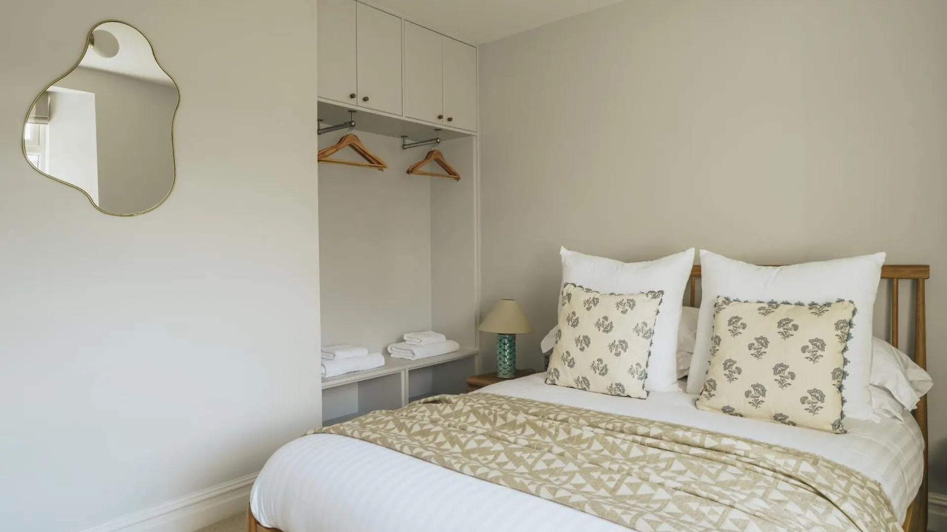 Apartment Pinewood View, The Old Bank House
