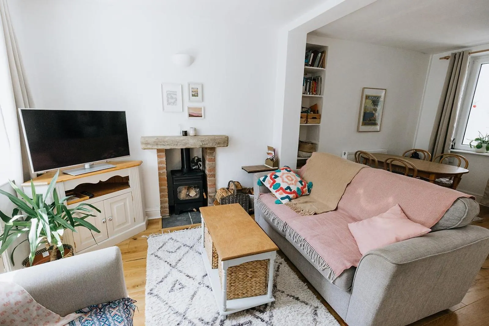 Holiday home Sun - Cosy In With A Log Burner In Ulverston, Cumbria *