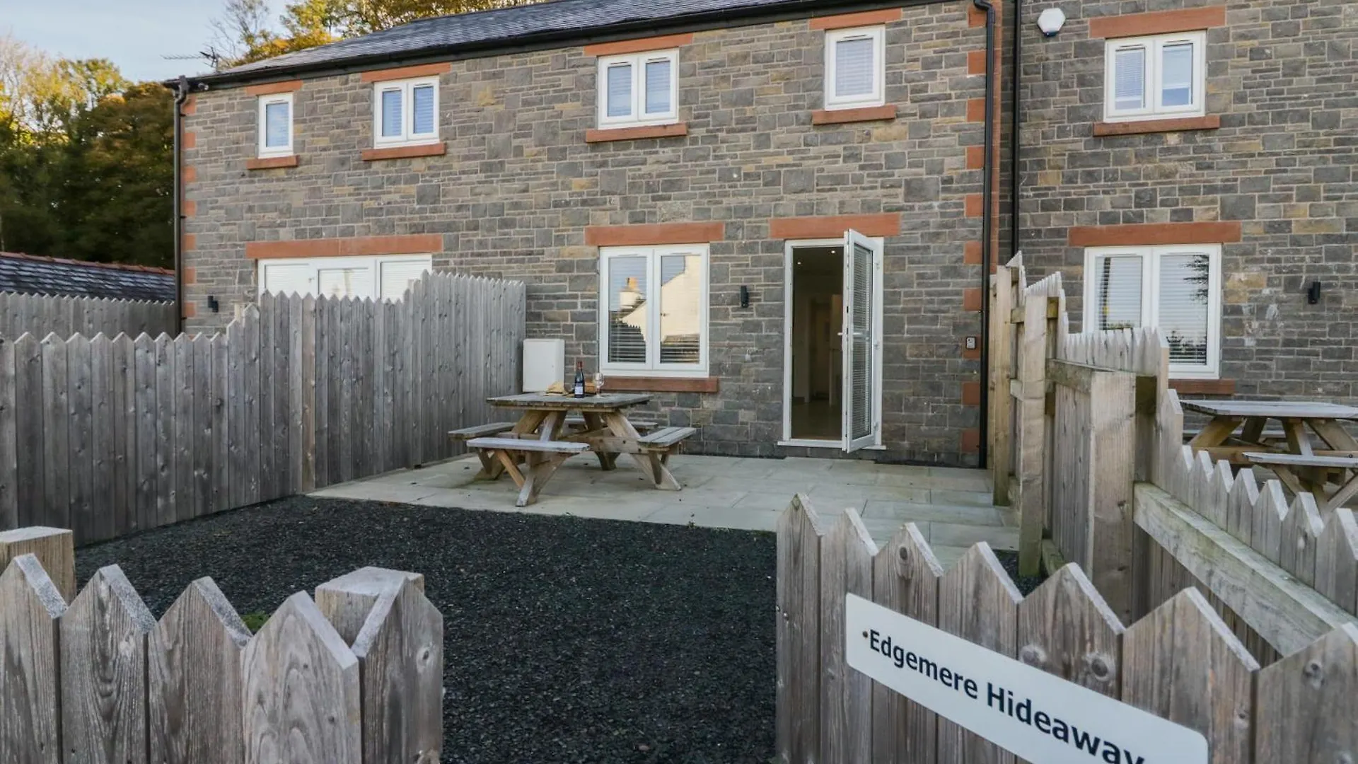 Edgemere Hideaway