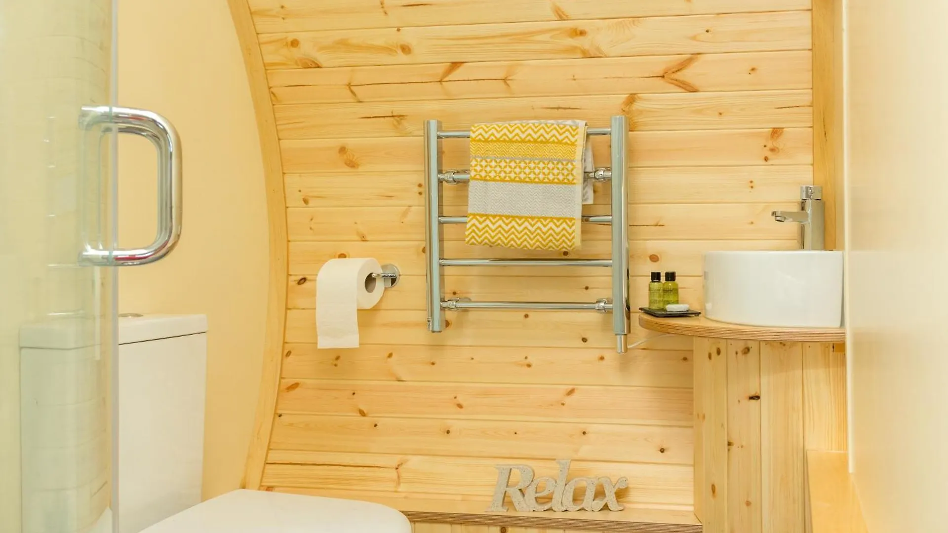 Apartment Wandales Luxury Pod With Hot Tub At Fell View Park Kirkby Lonsdale
