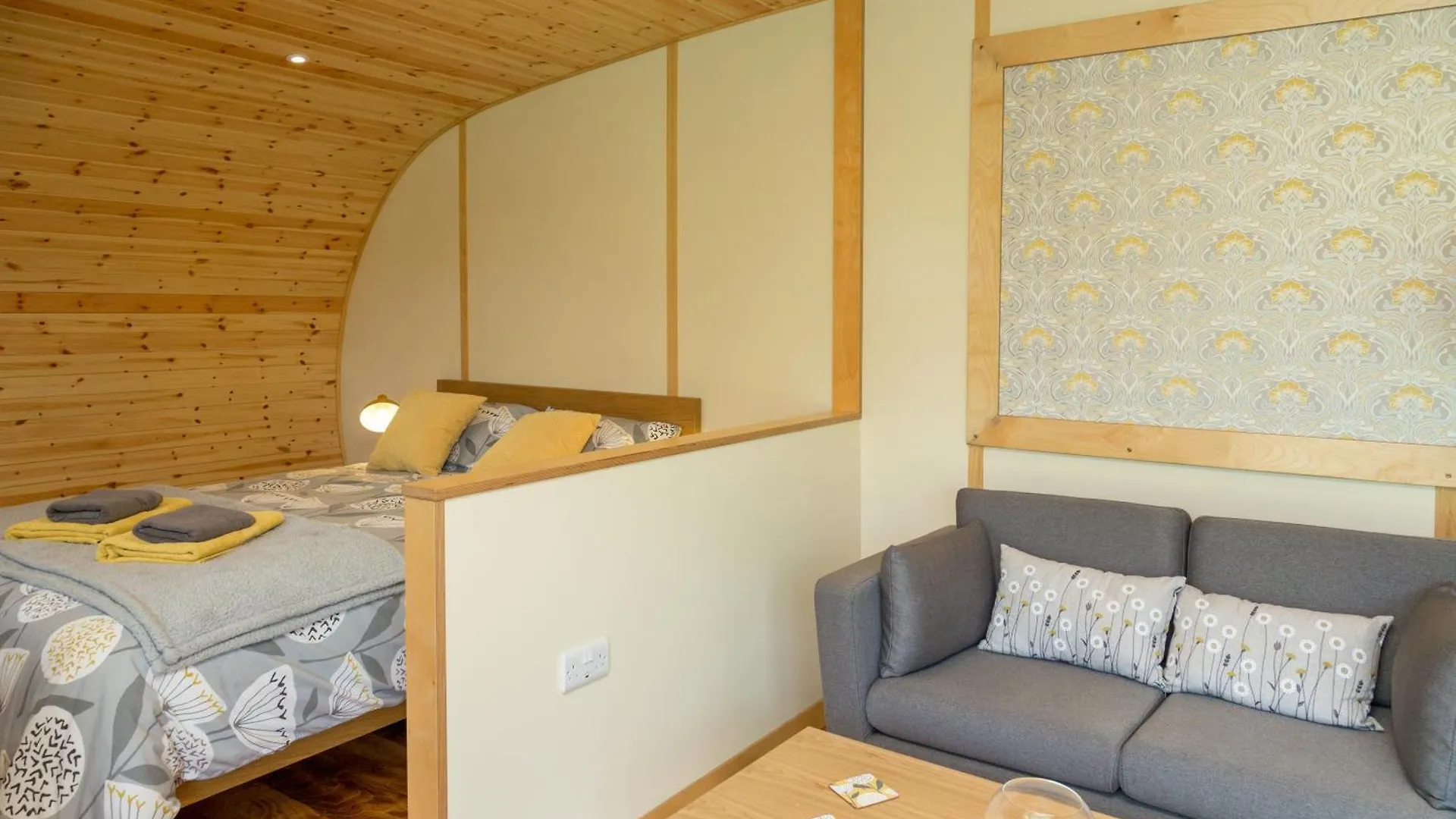 Apartment Brownthwaite Luxury Pod With Hot Tub At Fell View Park Kirkby Lonsdale