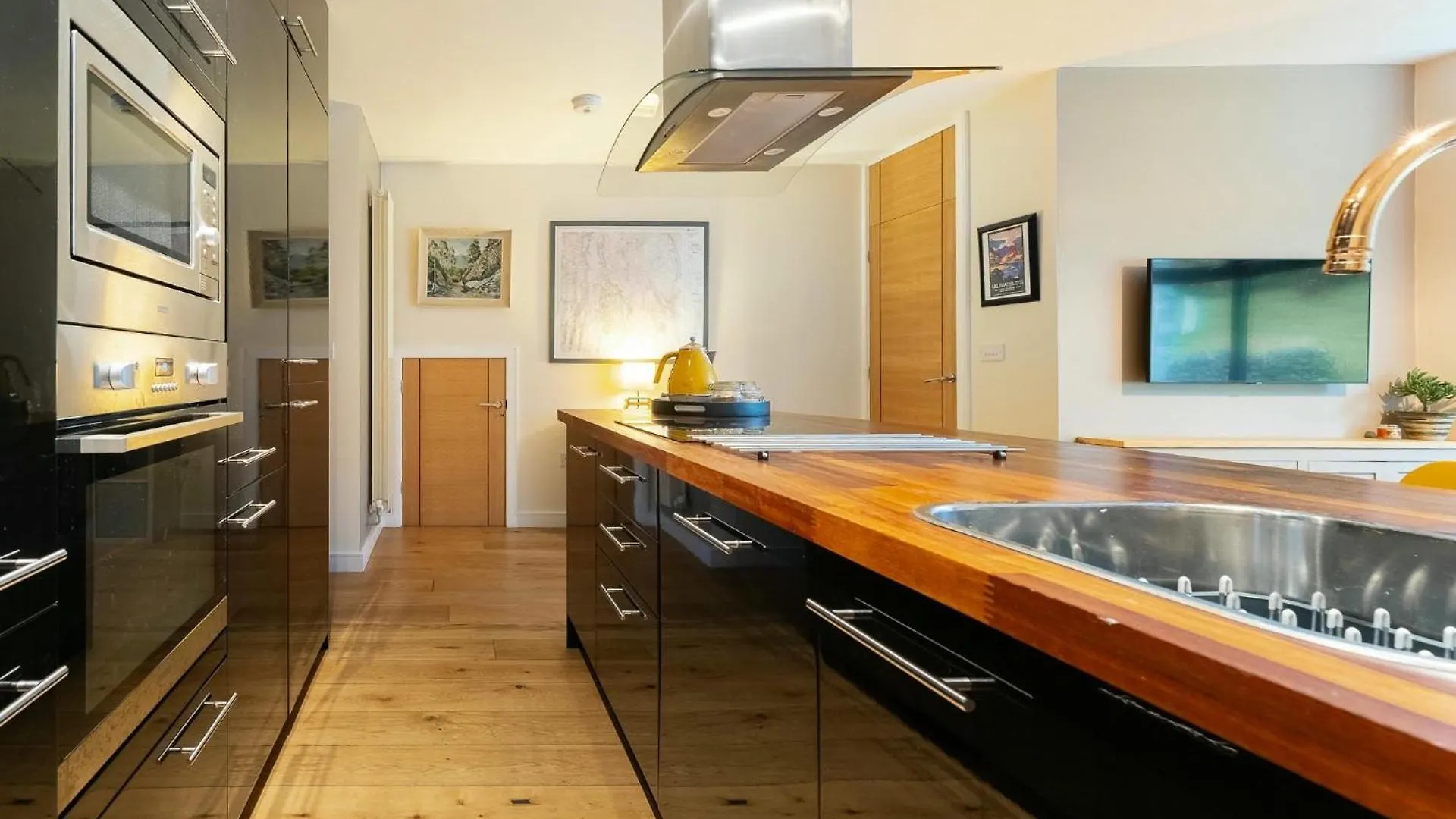 9 Blue Hill Park,