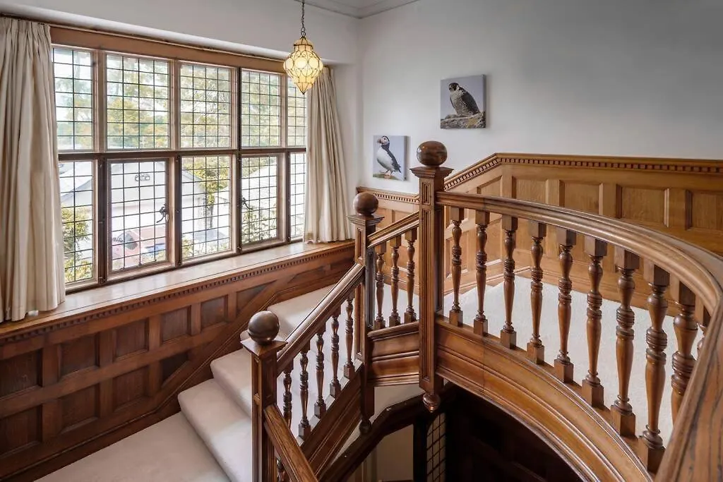 Richmond Place - In Private Mansion