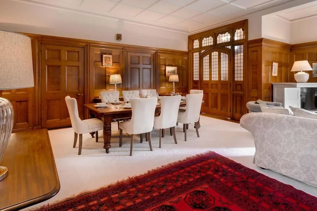 Richmond Place - In Private Mansion Apartment Kendal