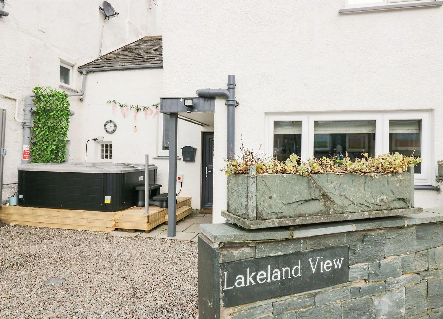 Lakeland View