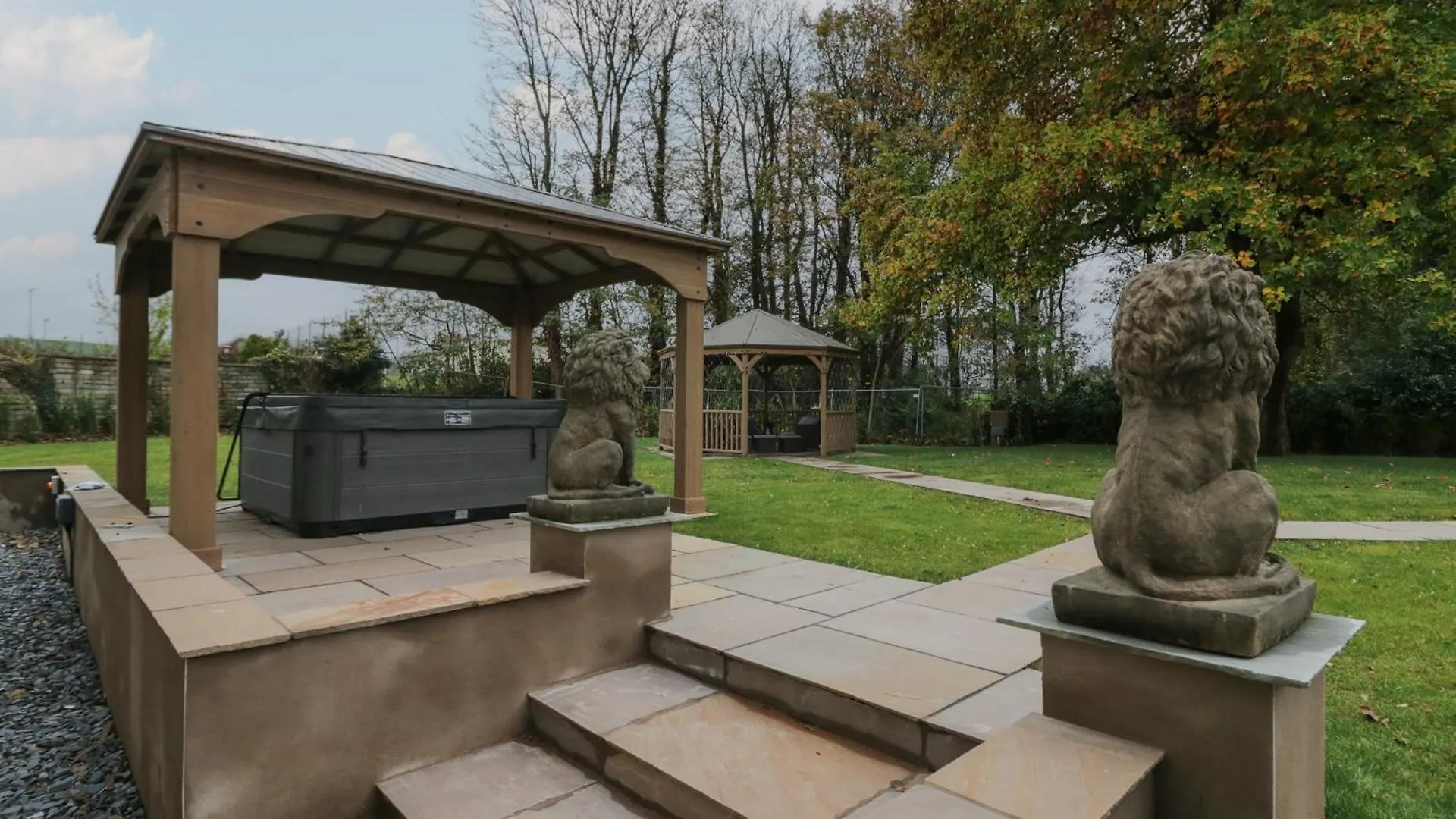 Beechgrove Manor