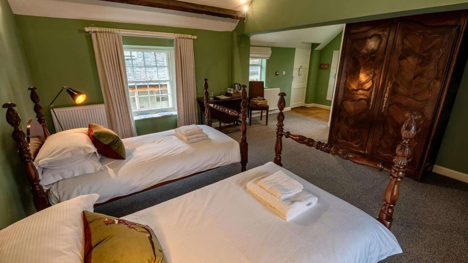 Queen's Head Askham Inn *