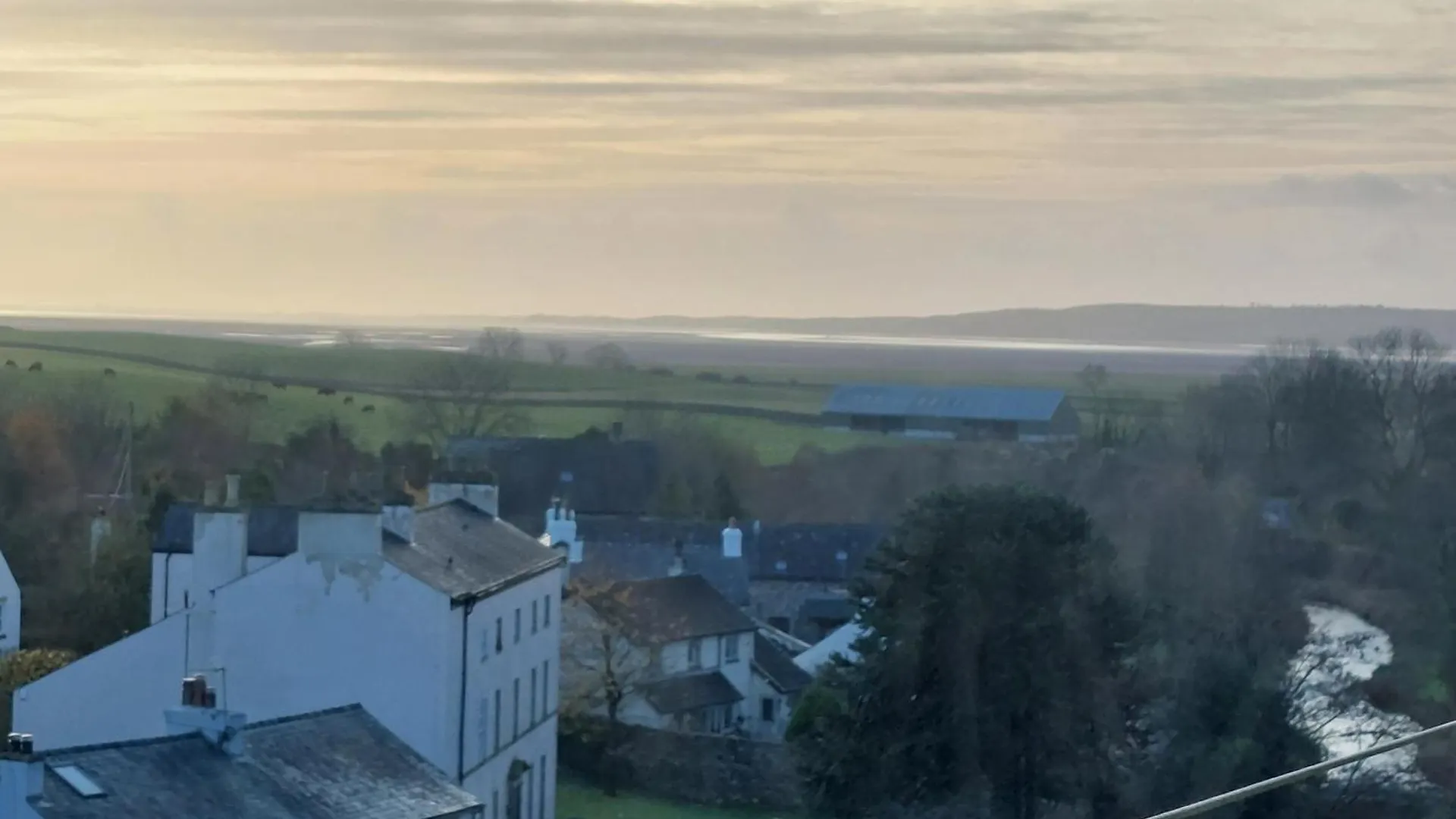 Holiday home Sunny Bank, Cark-in-cartmel *