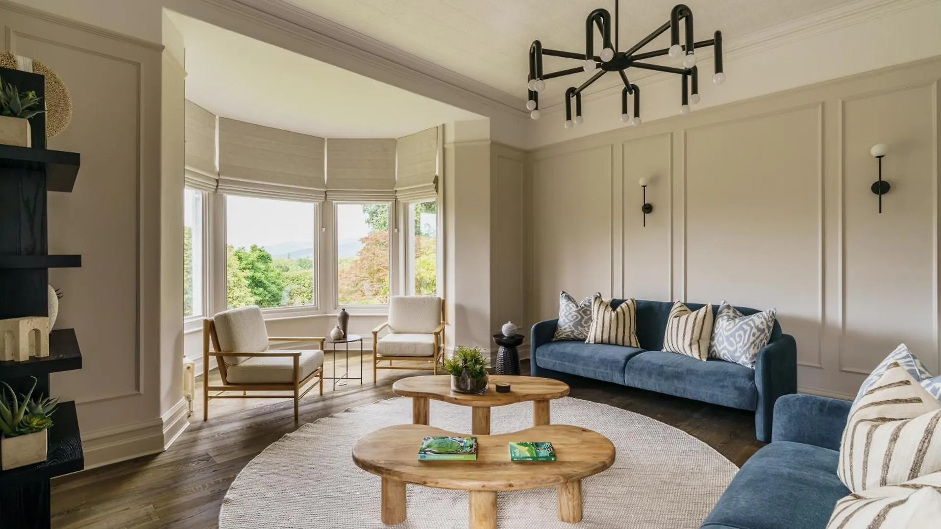 Beaumont Exquisite Lakeland House, Sleeps 10 *
