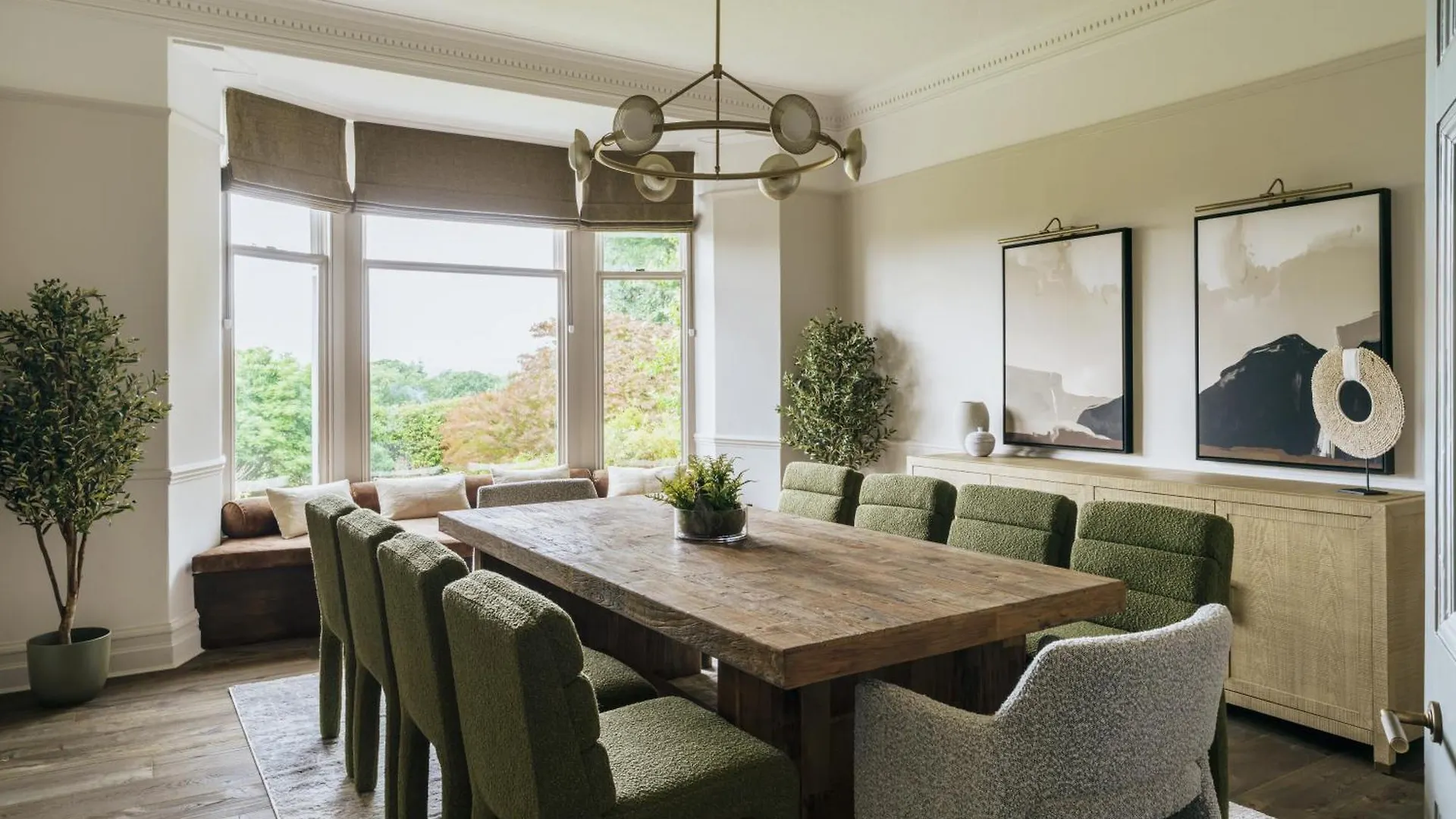 Beaumont Exquisite Lakeland House, Sleeps 10