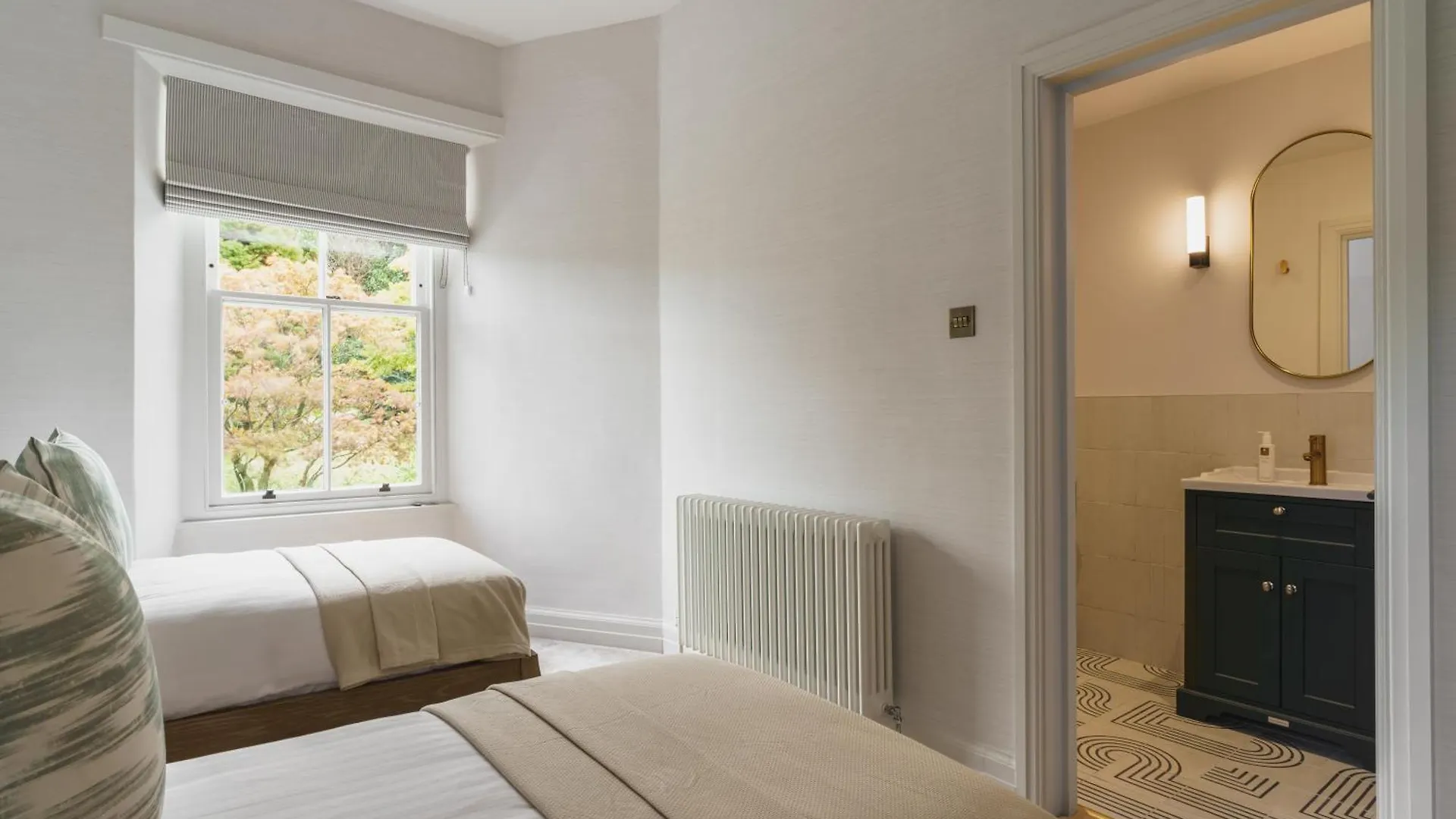 Beaumont Exquisite Lakeland House, Sleeps 10 温德米尔