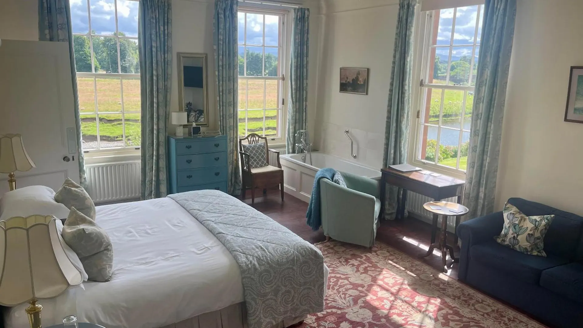 Warwick Hall 3* Carlisle (Cumbria)