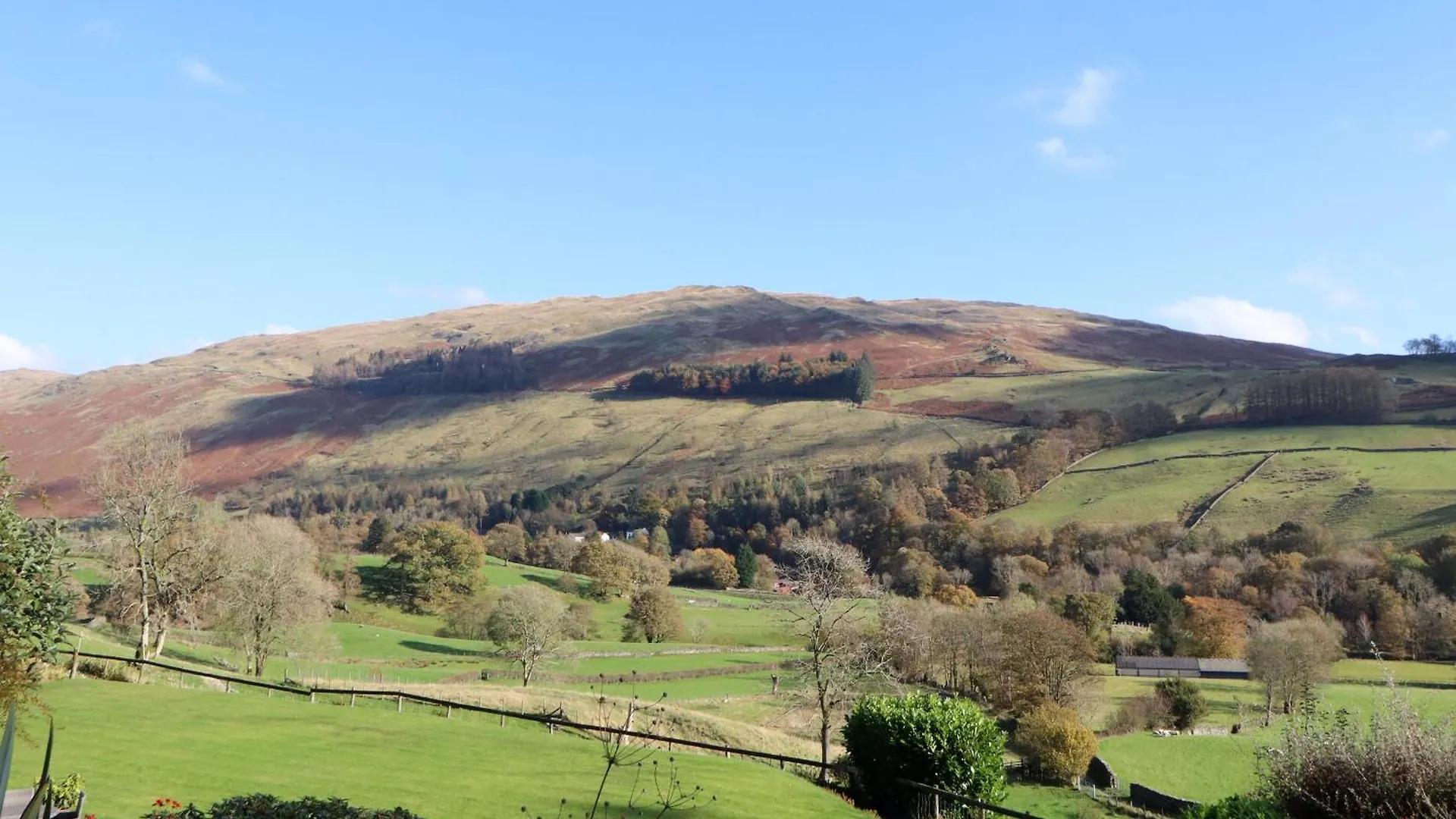 2 Birkhead * Windermere