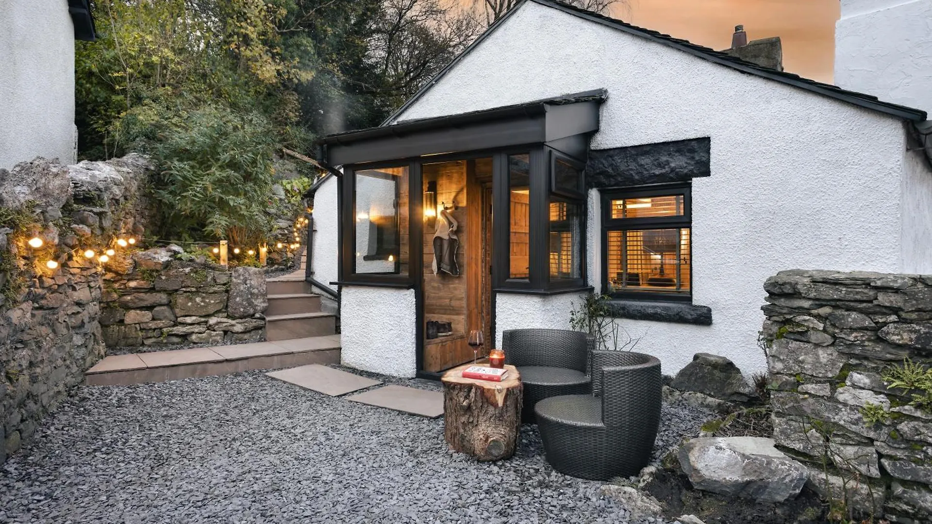 Mead A Tranquil Retreat In The Heart Of The District *