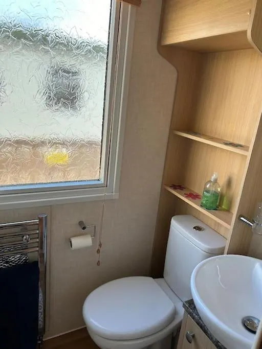 Ralfgus 16 Forest Views Caravan Park,moota *