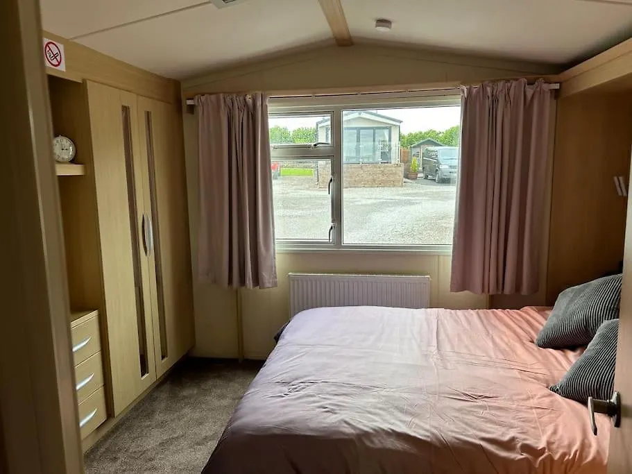 Holiday home Ralfgus 16 Forest Views Caravan Park,moota *