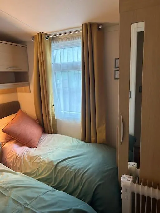 Ralfgus 16 Forest Views Caravan Park,moota Holiday home