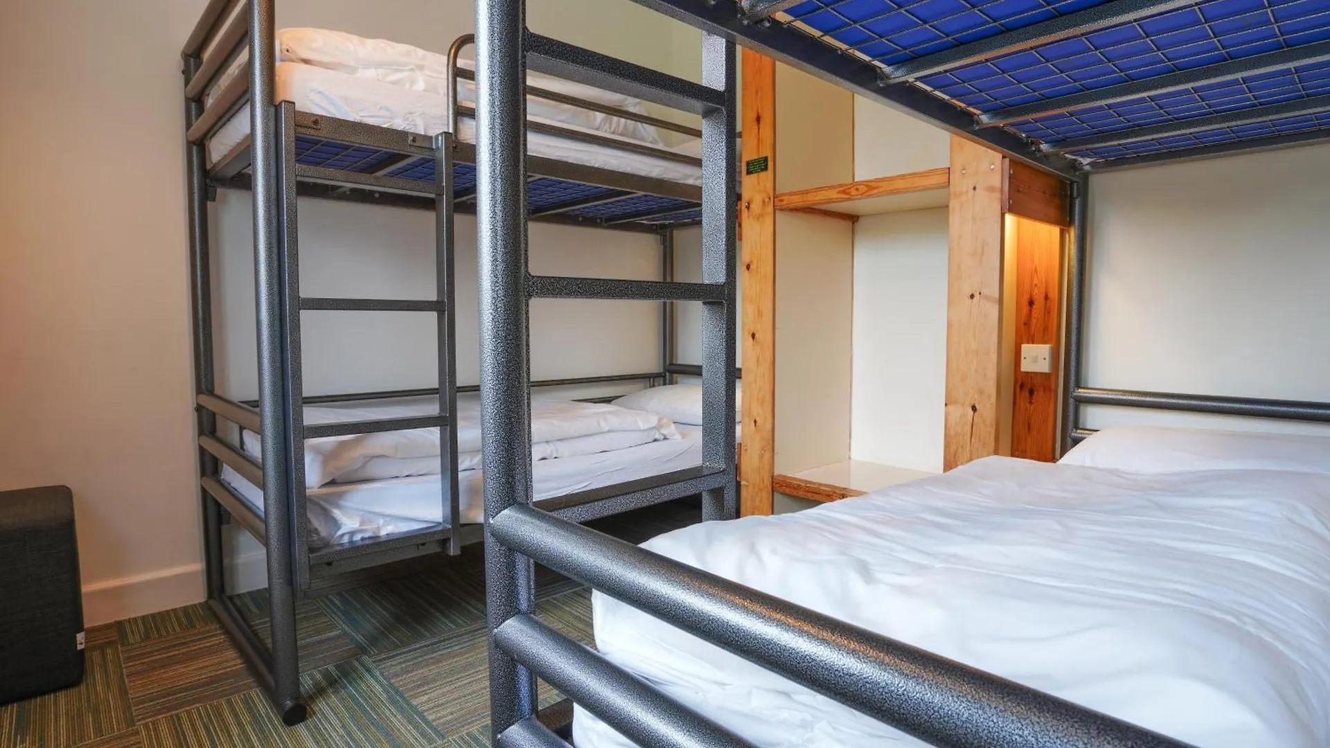Yha Albergue *