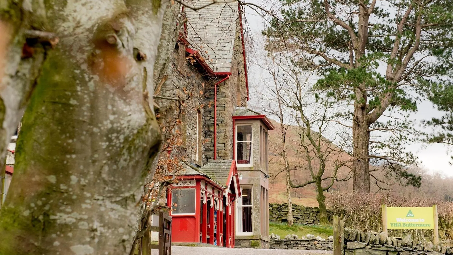 Yha Hostel *