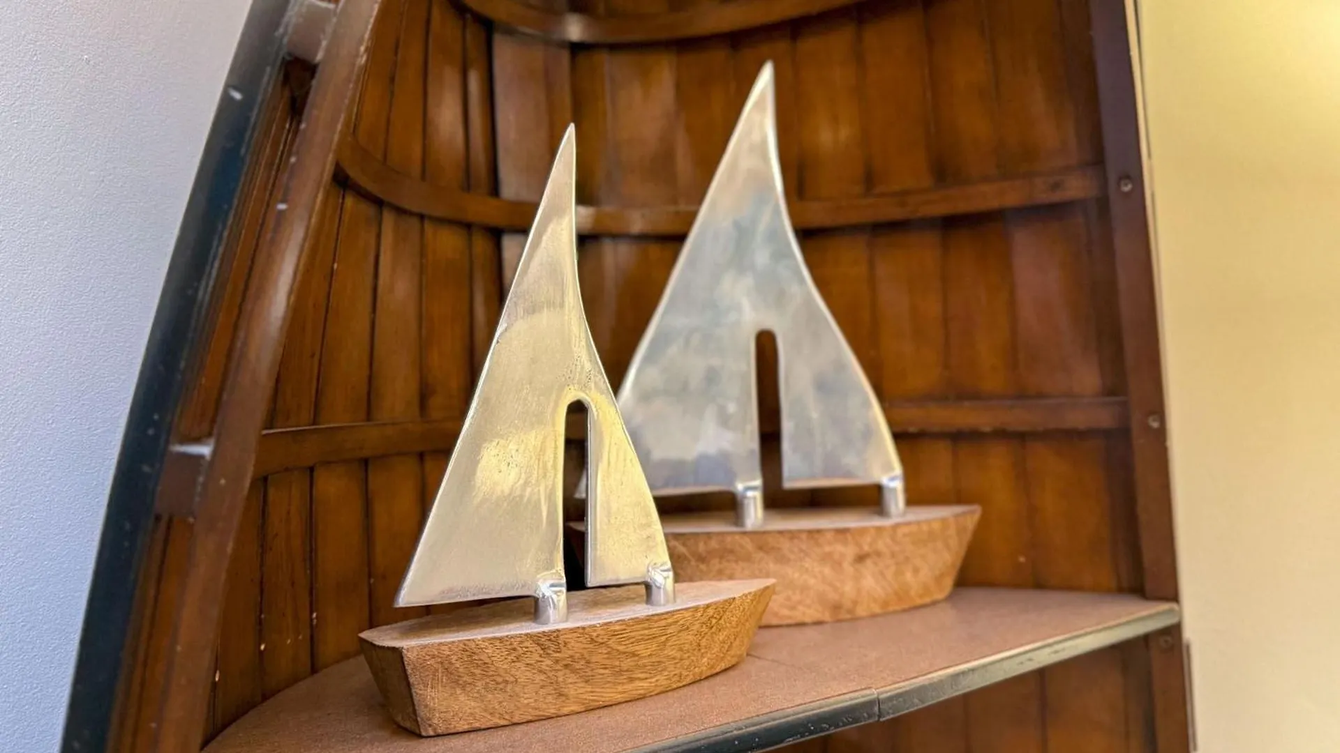 Duke Of Portland Boathouse On The Shore Of Ullswater Ideal For A Romantic Break Nyaraló *