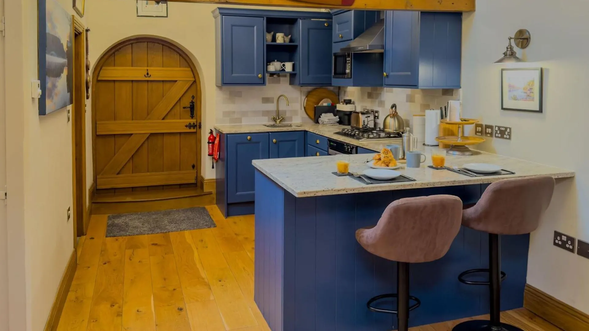 Duke Of Portland Boathouse On The Shore Of Ullswater Ideal For A Romantic Break *