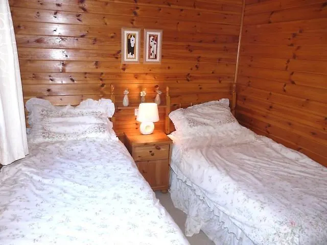 Chalet Mockerkin Tarn Luxury Log Cabin