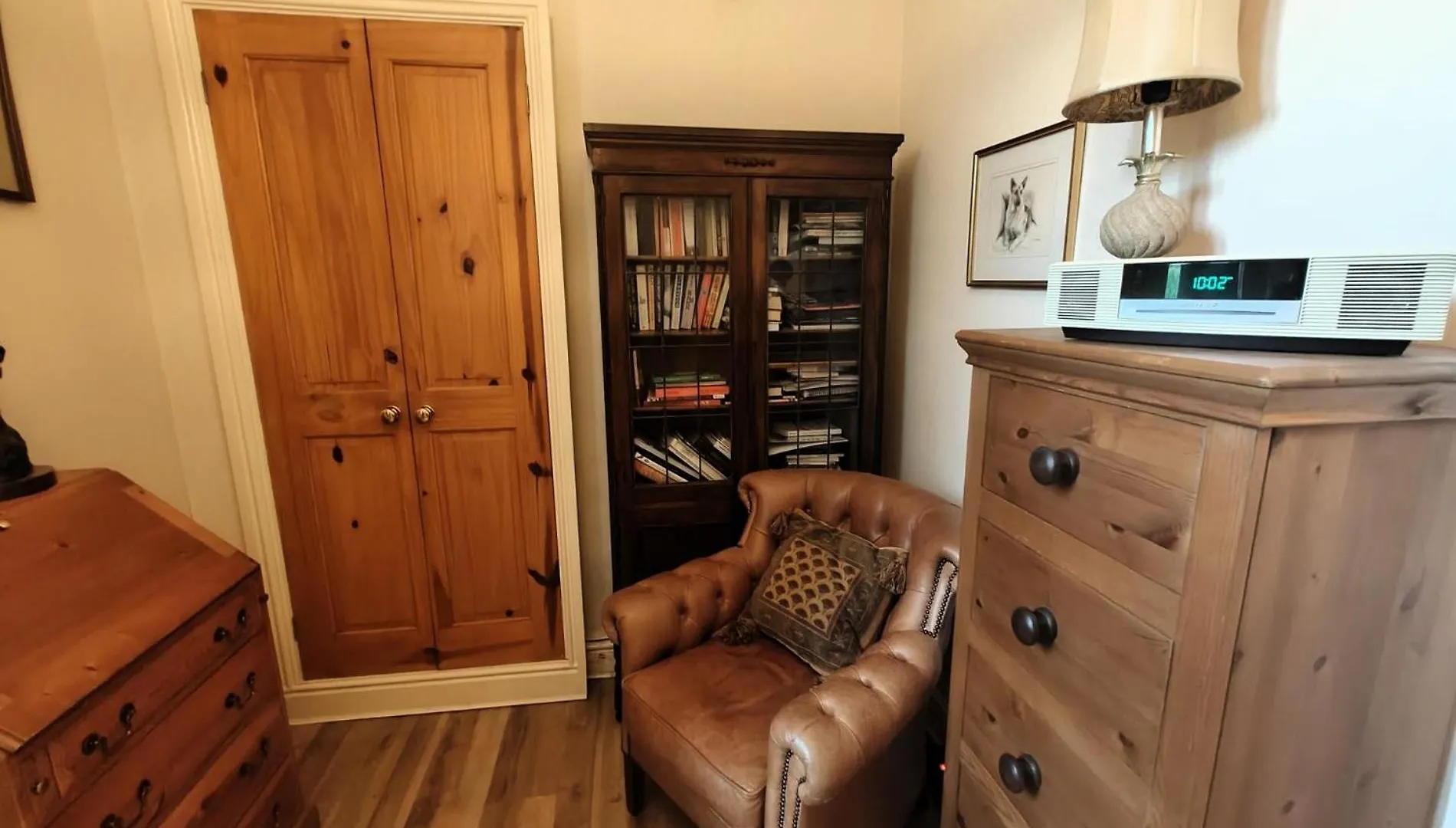 2 Bed In 95756