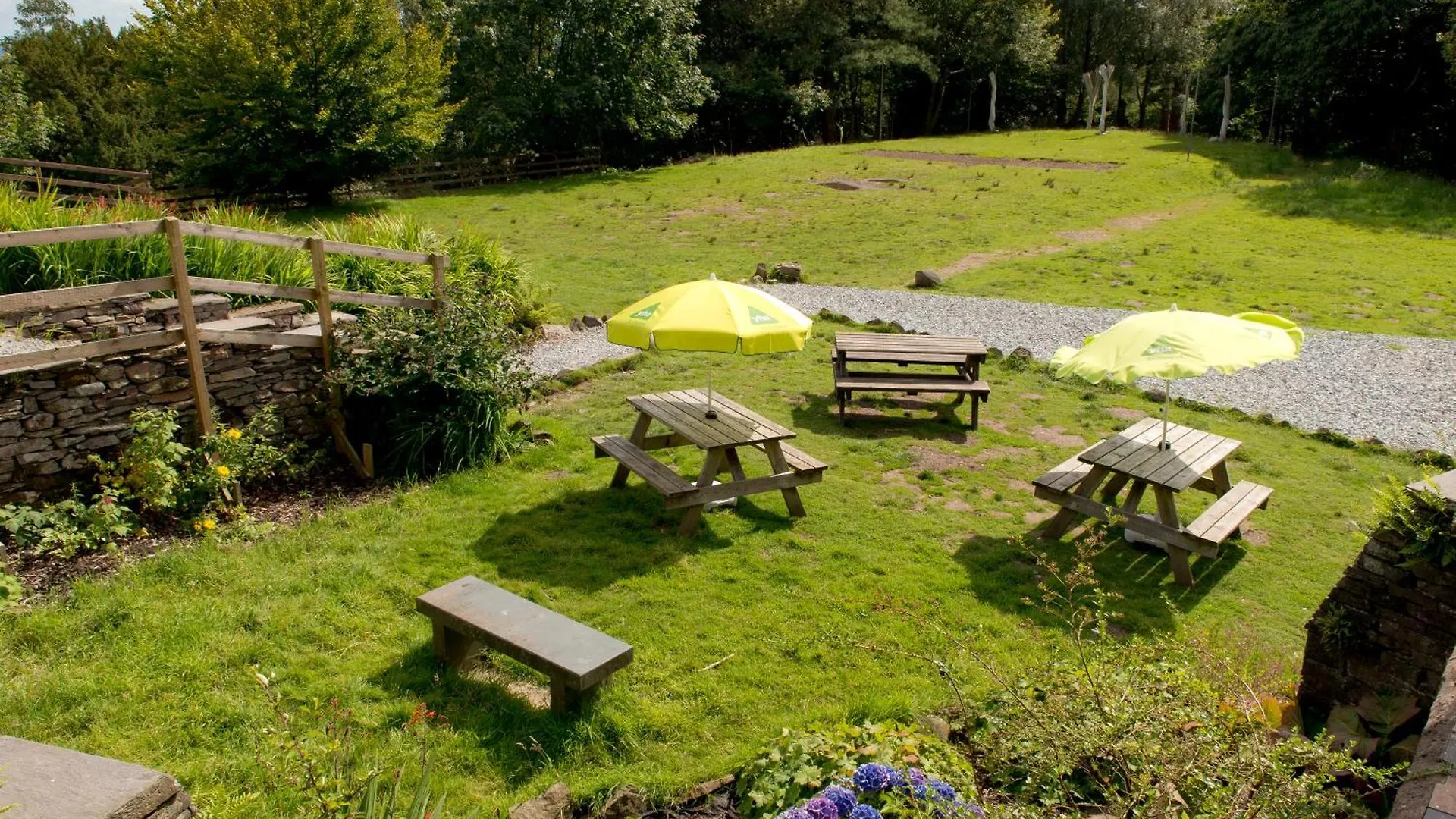 Yha Langdale Hostel