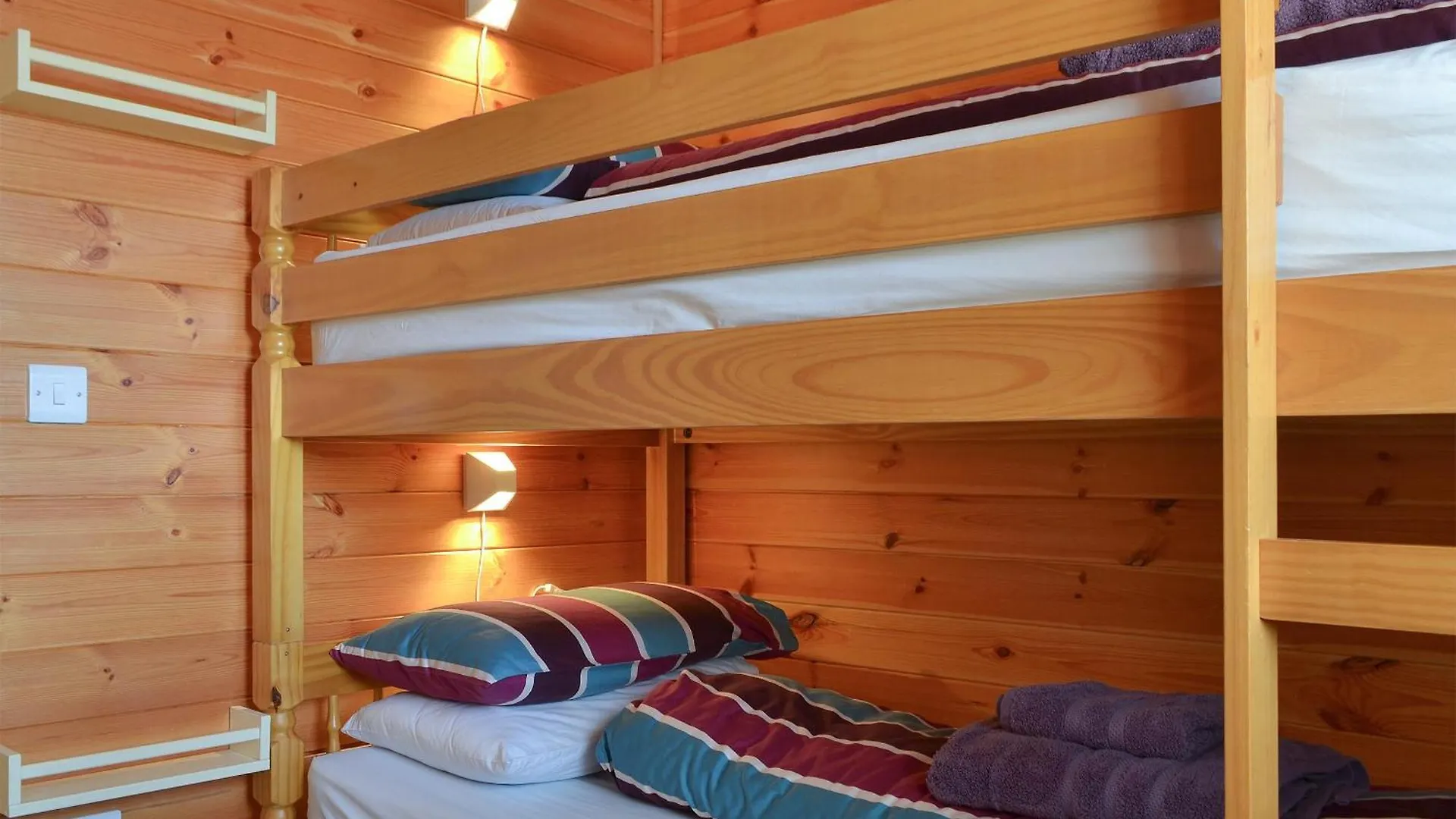 Holiday home Larchwood