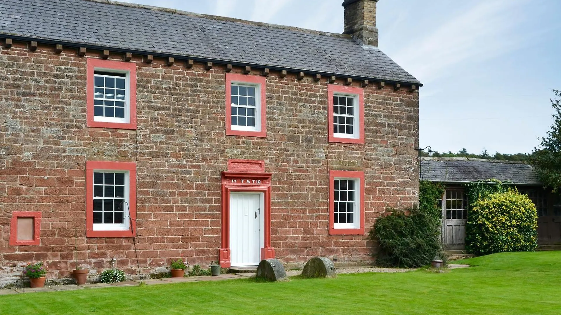 Seventeen * Castle Carrock