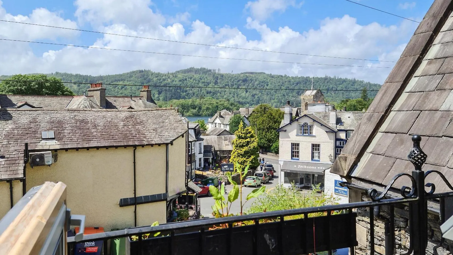 Newfold * Bowness-on-Windermere