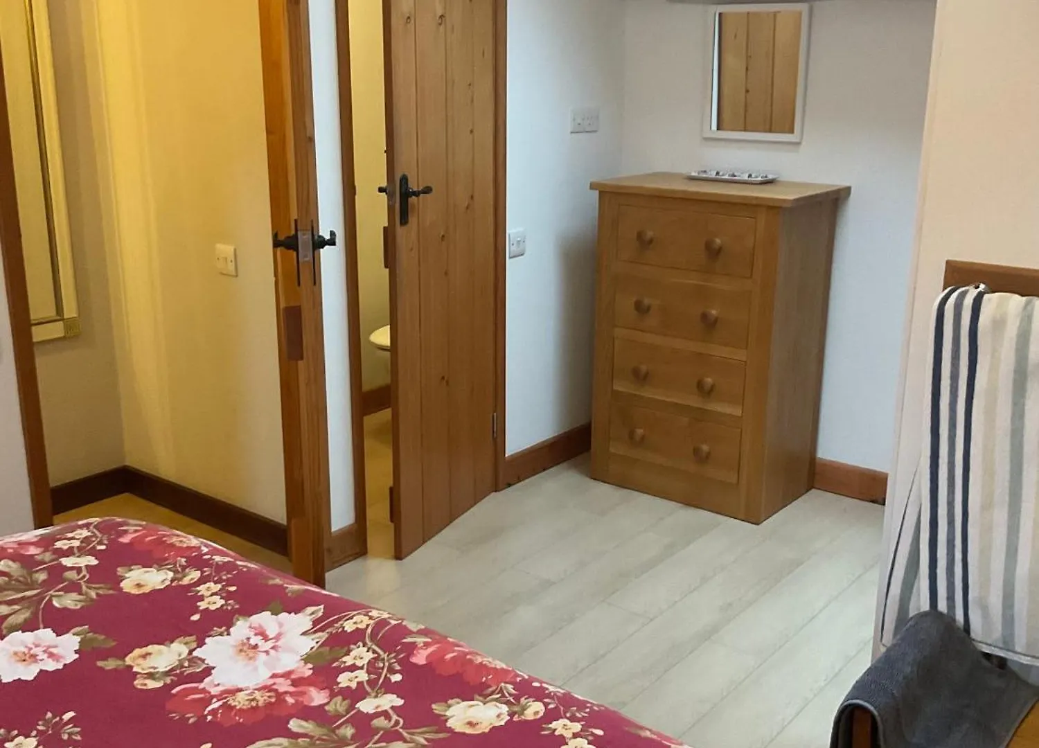 Apartment Lind End