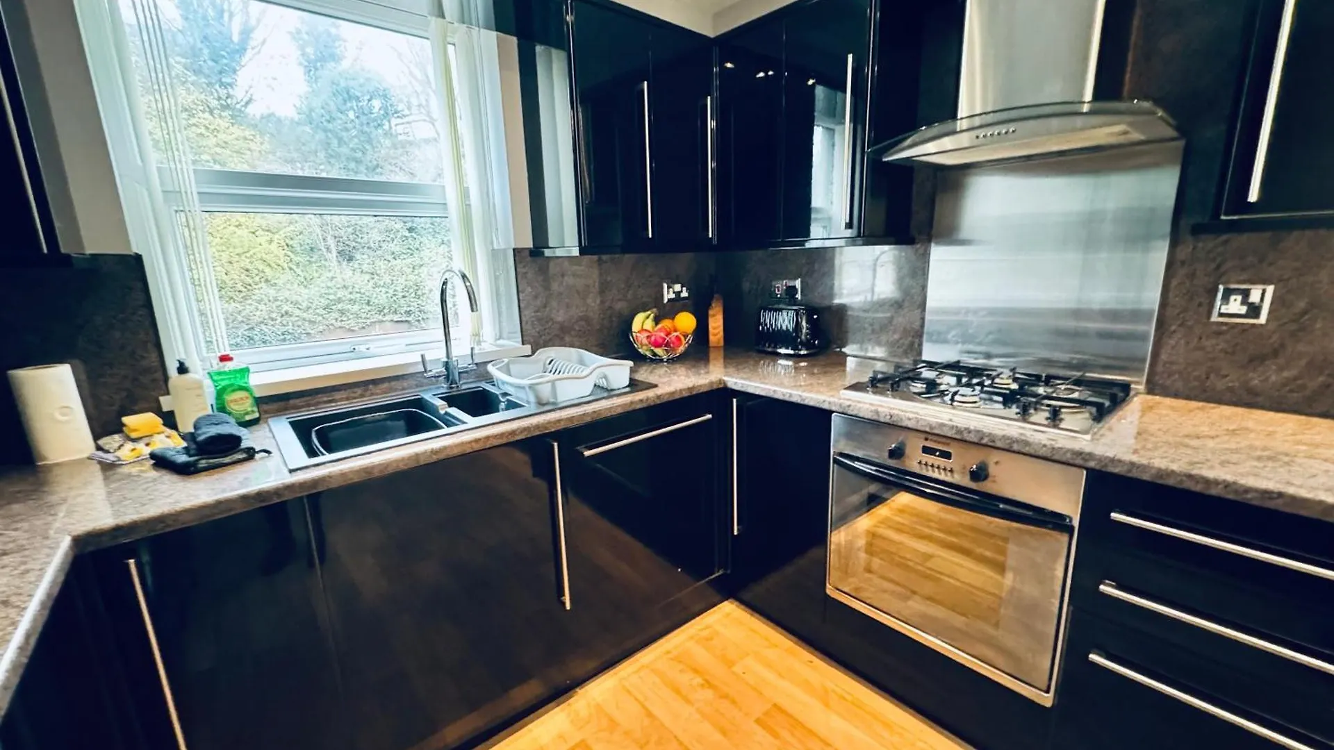 New Road - 2 Bedroom *